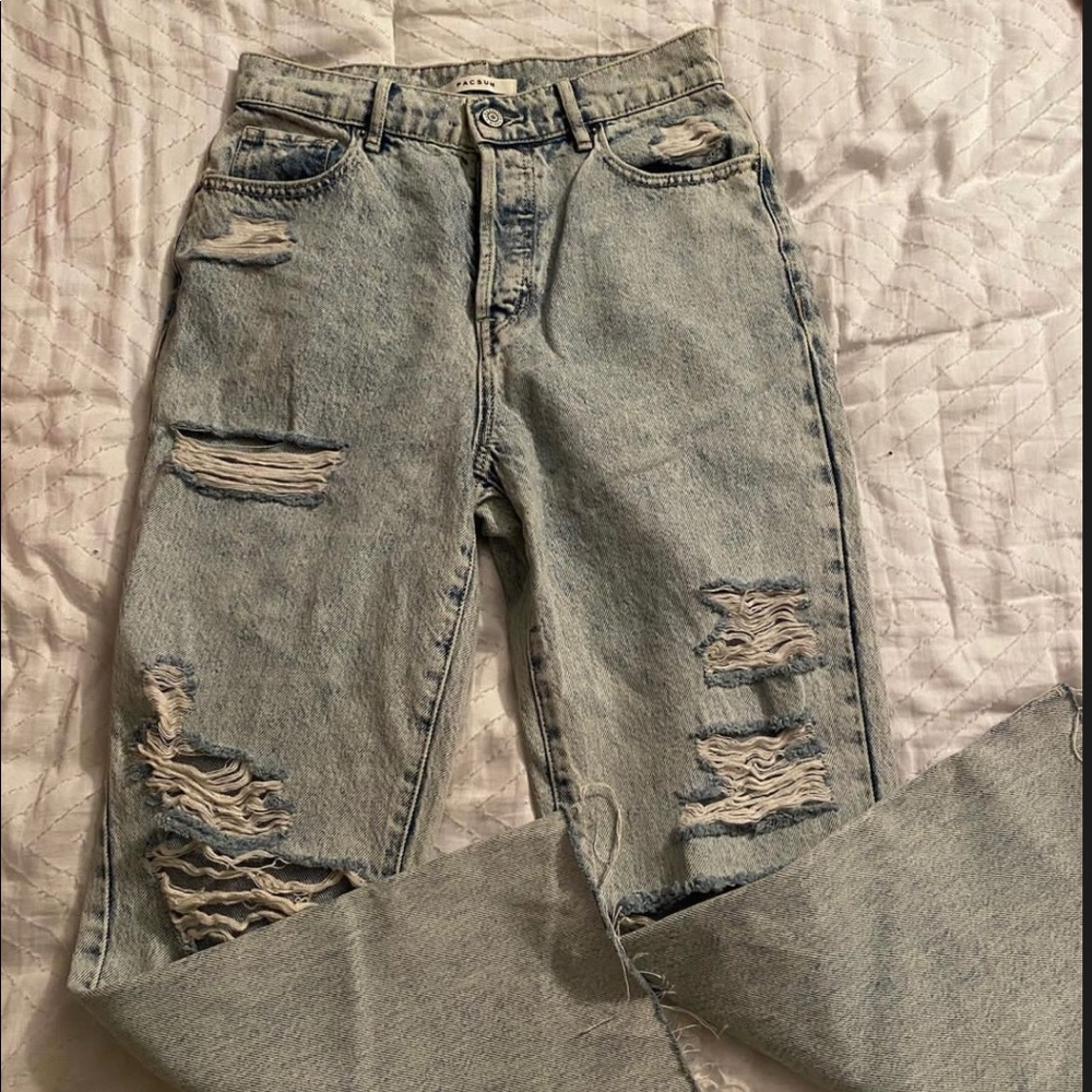 Size 2 ( waste size 26) high rise PACSUN jeans! Never worn